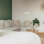 Luga Homes - Stadthaus