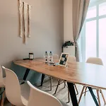 Luga Homes - Stadthaus Lipcse
