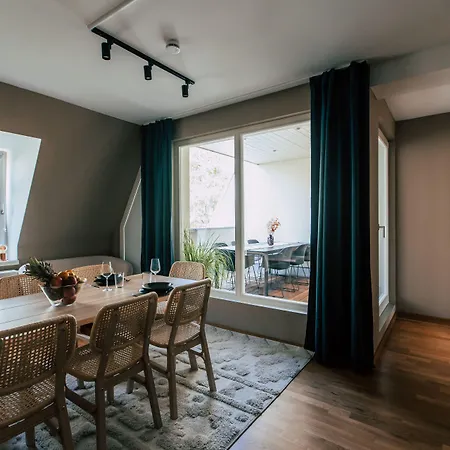 Luga Homes - Stadthaus