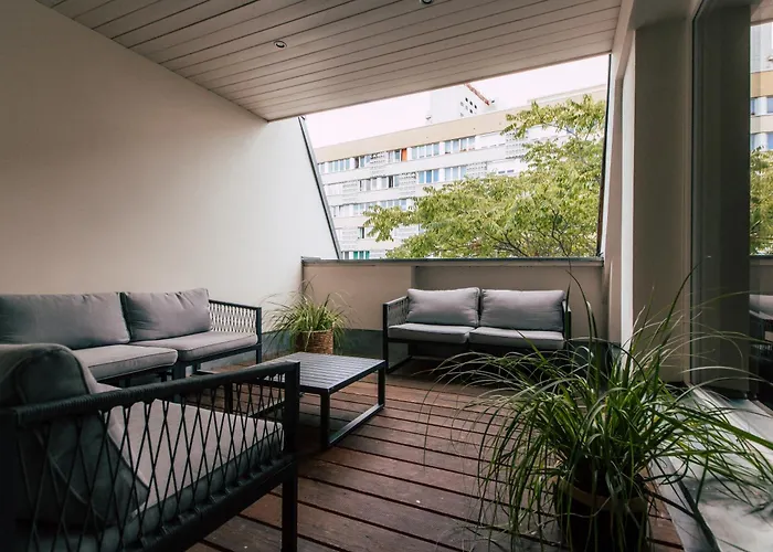 Luga Homes - Stadthaus 3*