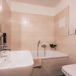Luga Homes - Stadthaus 3*