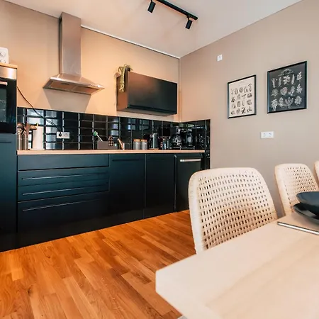 Luga Homes - Stadthaus