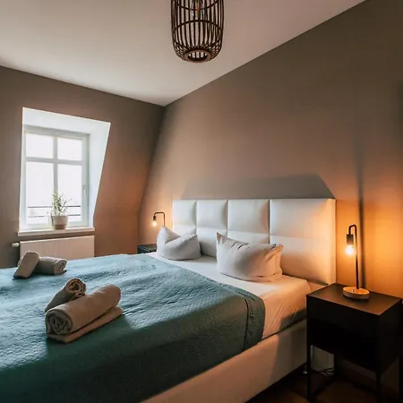 Aparthotel Luga Homes - Stadthaus