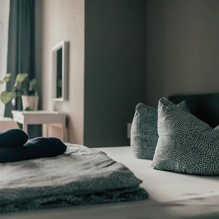 Luga Homes - Stadthaus 3*