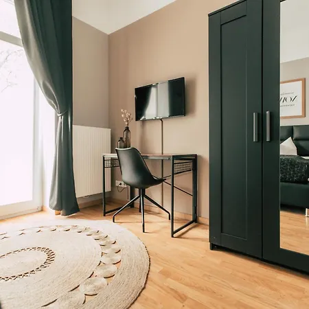 Luga Homes - Stadthaus 3*