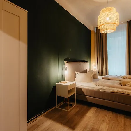 מלון דירות Luga Homes - Stadthaus 3*