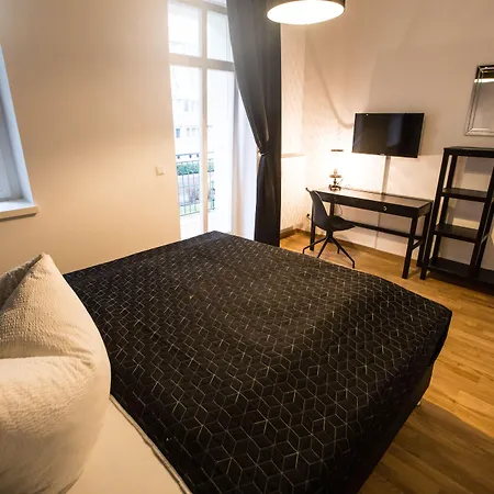 Luga Homes - Stadthaus