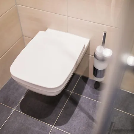 Luga Homes - Stadthaus 3*