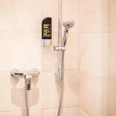 Luga Homes - Stadthaus 3*