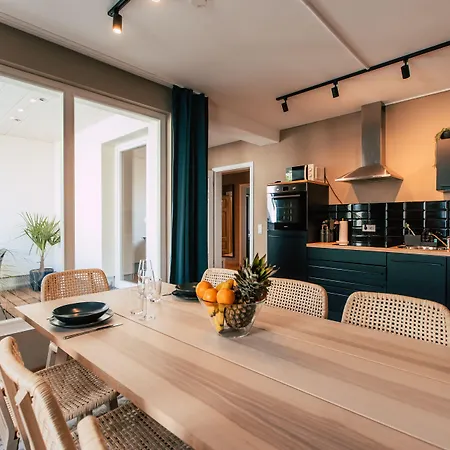 Luga Homes - Stadthaus Ξενοδοχείο με διαμερίσματα 3*