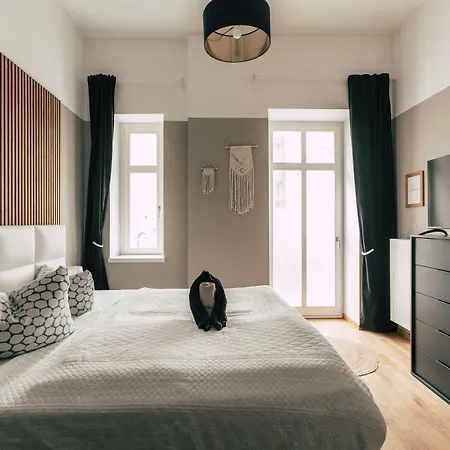 Luga Homes - Stadthaus Ξενοδοχείο με διαμερίσματα Λειψία