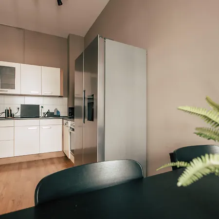 Luga Homes - Stadthaus 3* ライプツィヒ