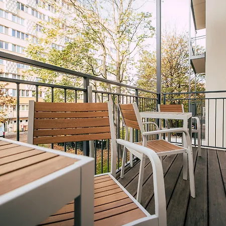 アパートホテル Luga Homes - Stadthaus