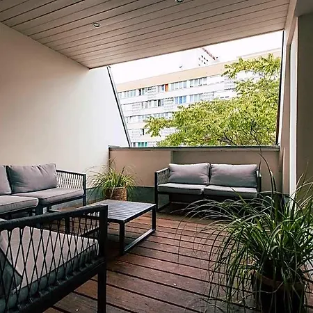 アパートホテル Luga Homes - Stadthaus