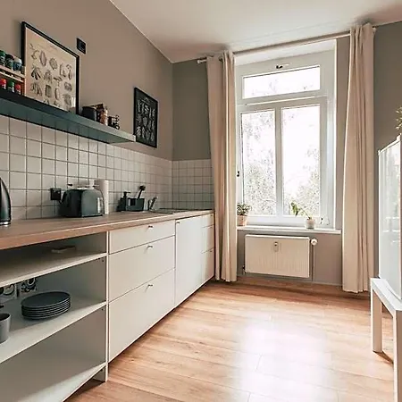 Luga Homes - Stadthaus 3* ライプツィヒ