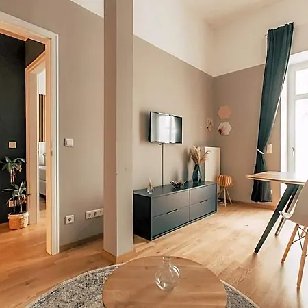 Luga Homes - Stadthaus 3* ライプツィヒ