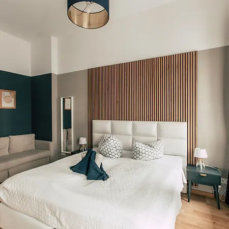 Luga Homes - Stadthaus 3*