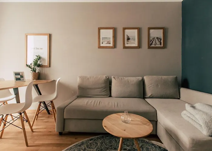 Luga Homes - Stadthaus Aparthotel 3*