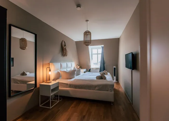 Luga Homes - Stadthaus Aparthotel 3*