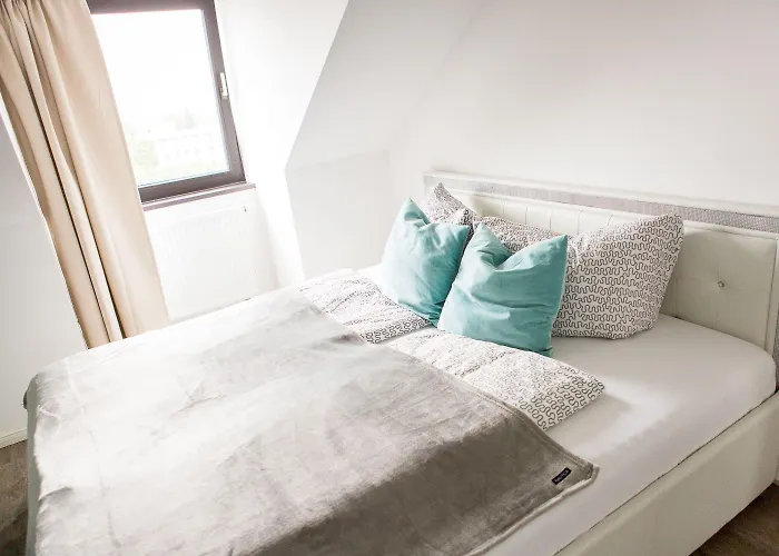 Luga Homes - Stadthaus Aparthotel 3*