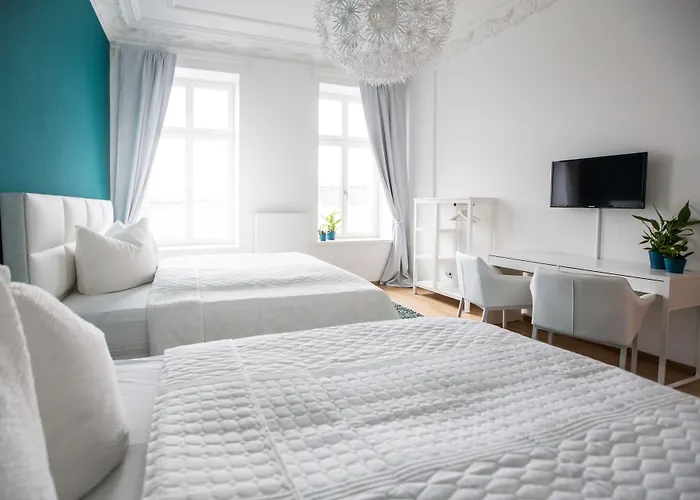 Luga Homes - Stadthaus Aparthotel 3*