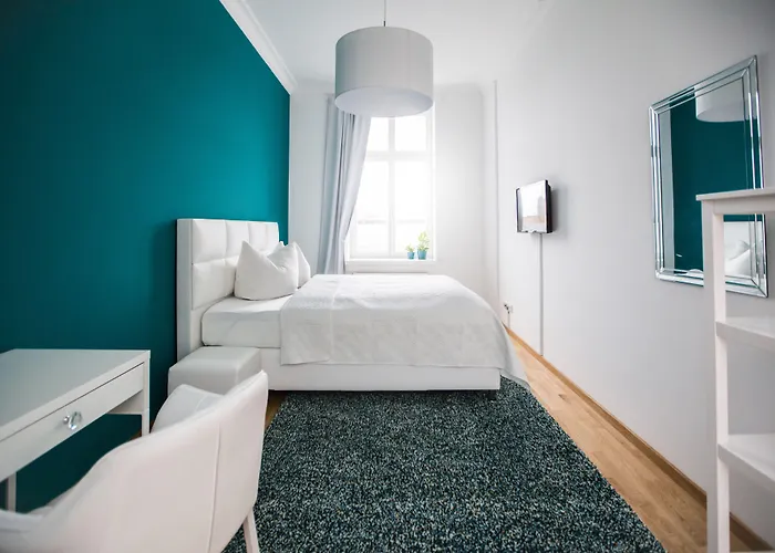 Luga Homes - Stadthaus Aparthotel