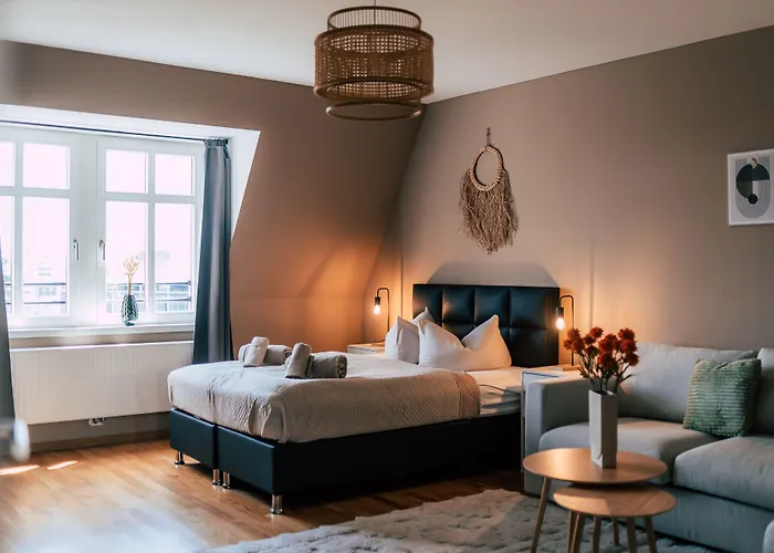 Luga Homes - Stadthaus Λειψία