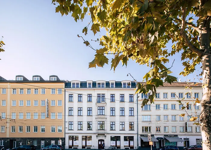 Luga Homes - Stadthaus 3*