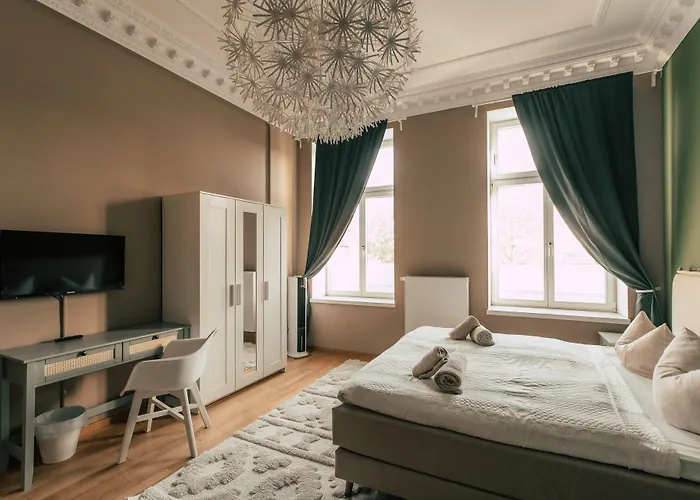 Luga Homes - Stadthaus 3*