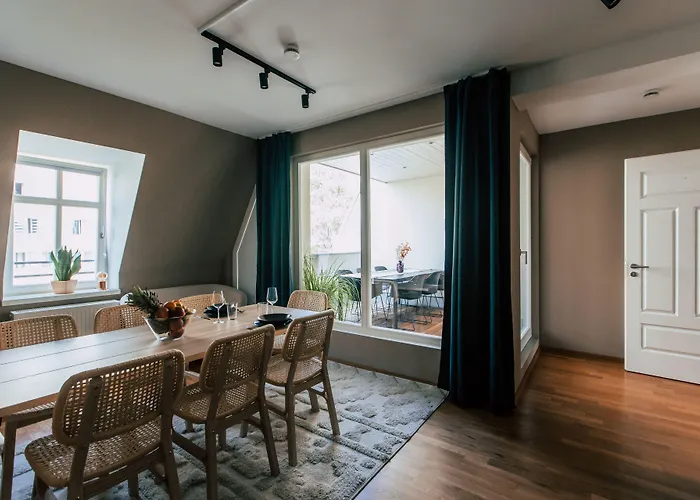 Luga Homes - Stadthaus