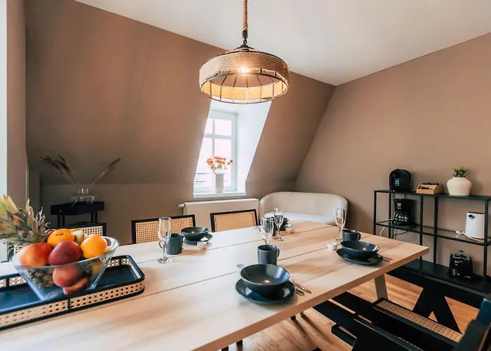 Luga Homes - Stadthaus Aparthotel 3*